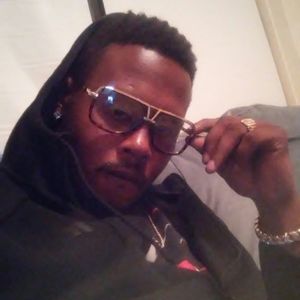 Meet your Posher, Miles